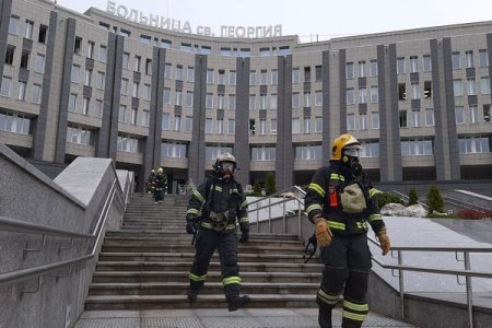 Названа предположительная причина пожара с пятью жертвами в больнице Петербурга