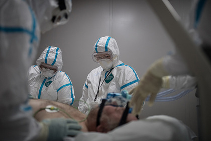 Названы сроки спада новых случаев коронавируса в России до единичных